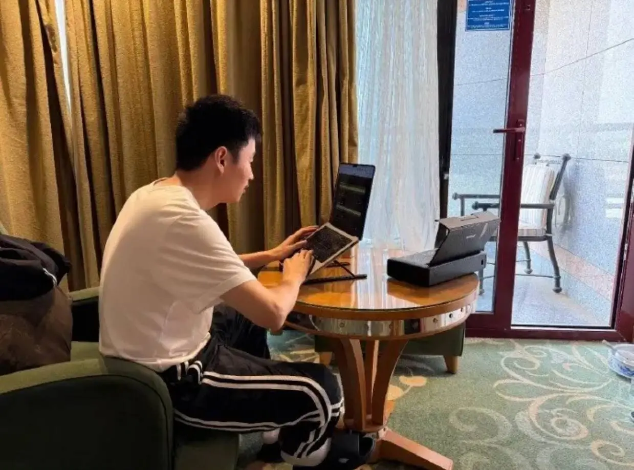 在决赛中, src, 直到决赛才